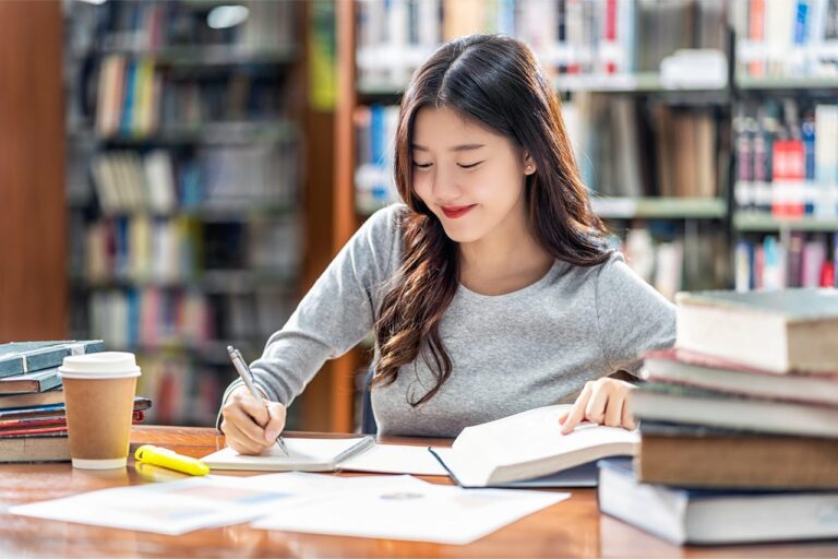 Thesis Writing AI Free